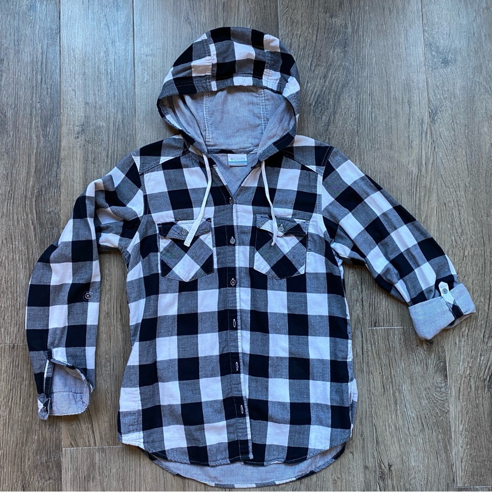 Columbia Sportswear Company
hooded plaid Anytime shirt